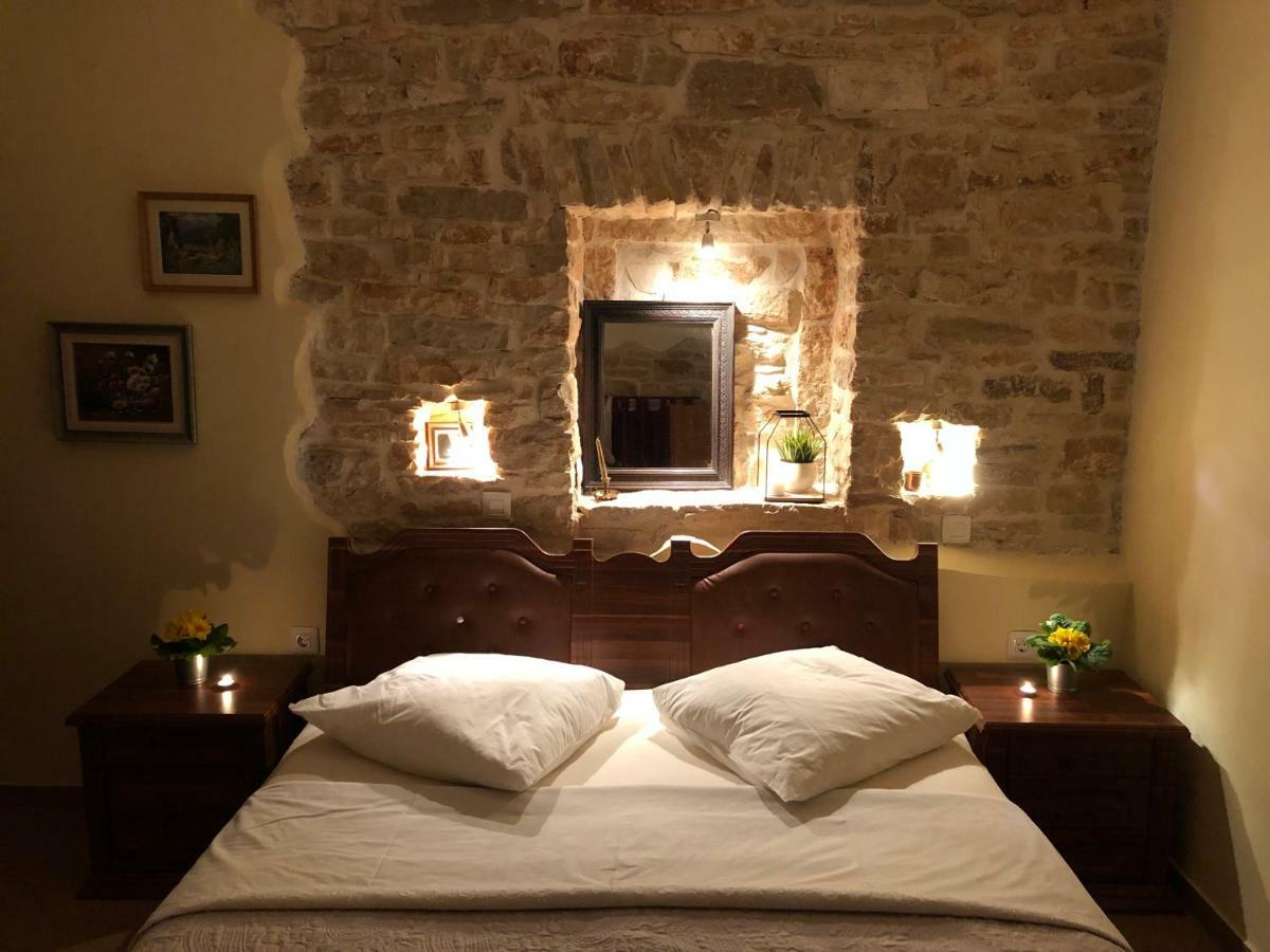 Teta Jana Apartment Smoljanci Luaran gambar