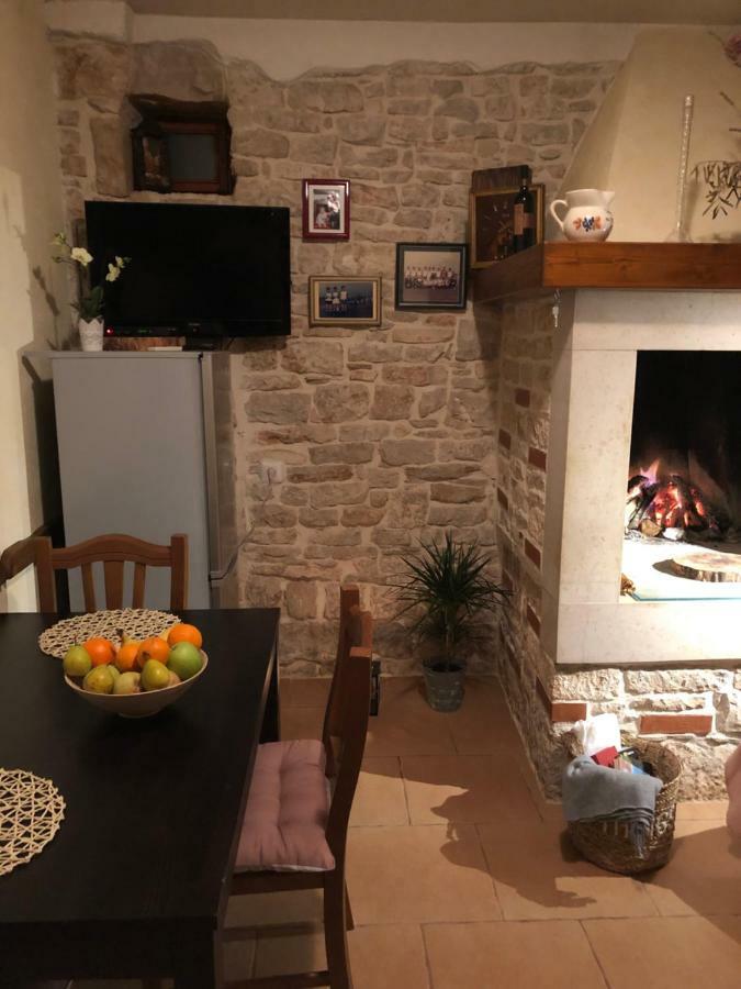 Teta Jana Apartment Smoljanci Luaran gambar