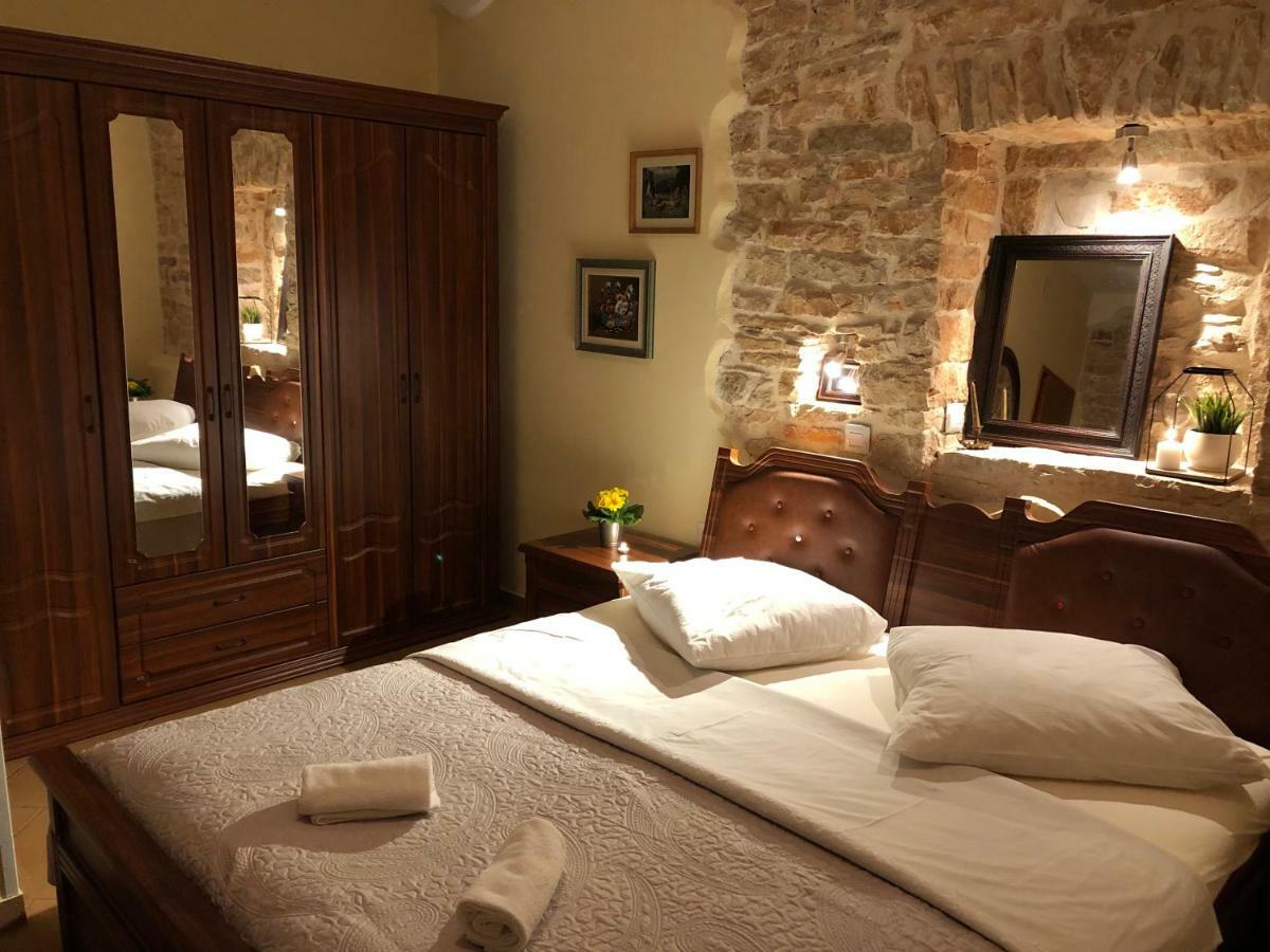 Teta Jana Apartment Smoljanci Luaran gambar